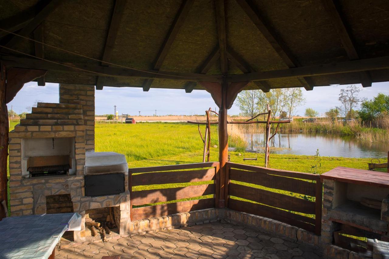 Etno Salas - Etno Ranch - Seosko Turisticko Domacinstvo Villa Palić Dış mekan fotoğraf
